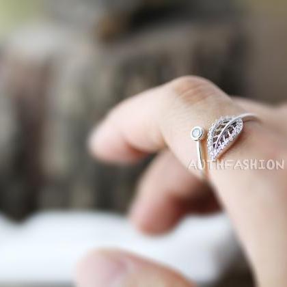 Adjustable Crystal Leaf Ring Twig Ring Silver..